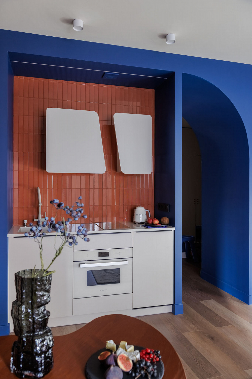 Журнал "Идеи вашего дома": Квартира с интерьером, вдохновленным работами Кандинского