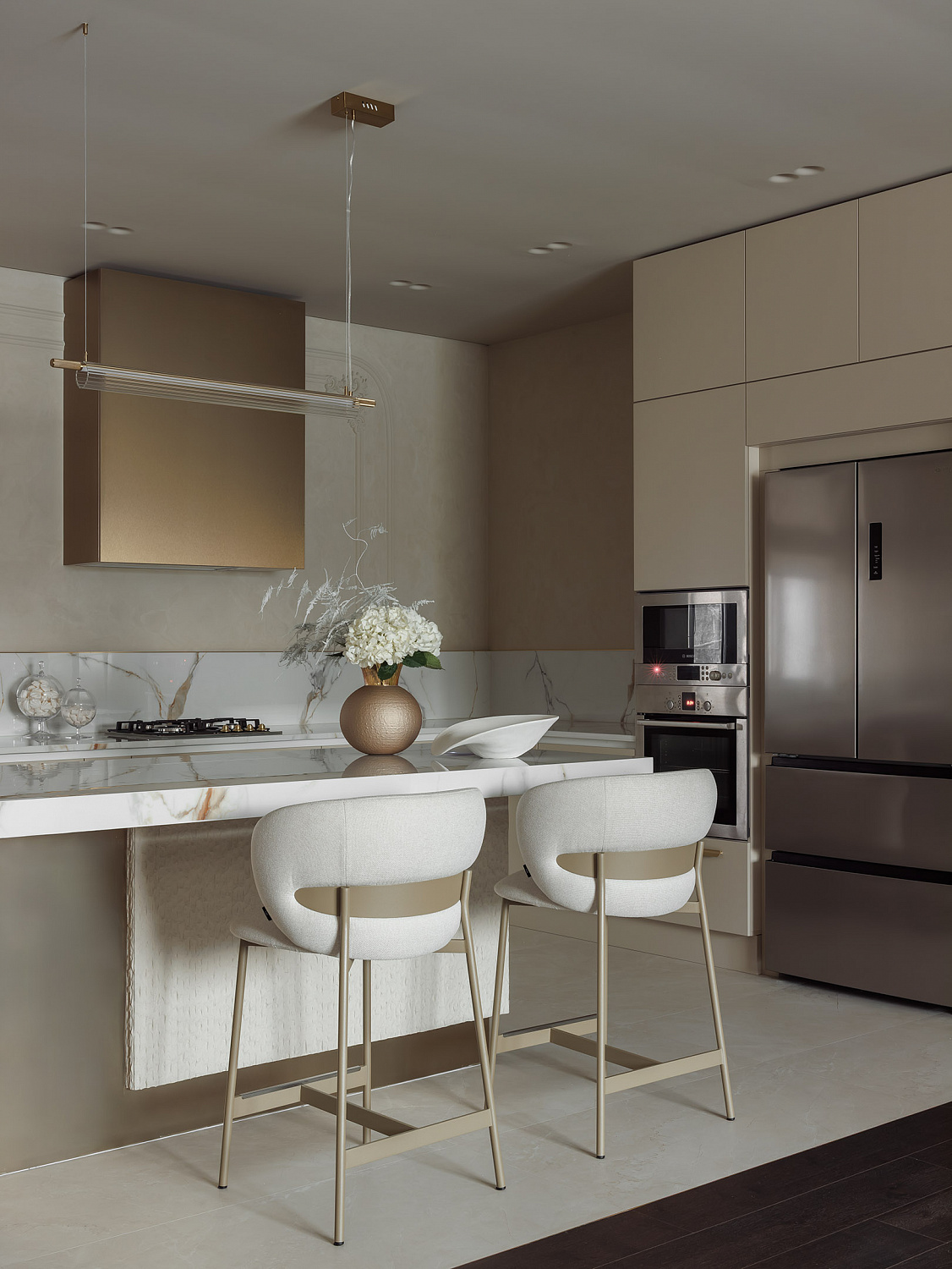 Журнал "SALON": Современная классика с духом бунтарства